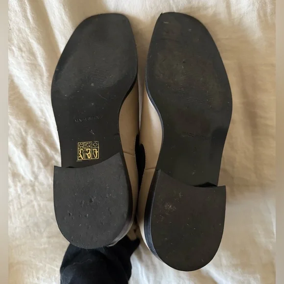 Everlane Italian Leather Chelsea Boots - Picture 4 of 7